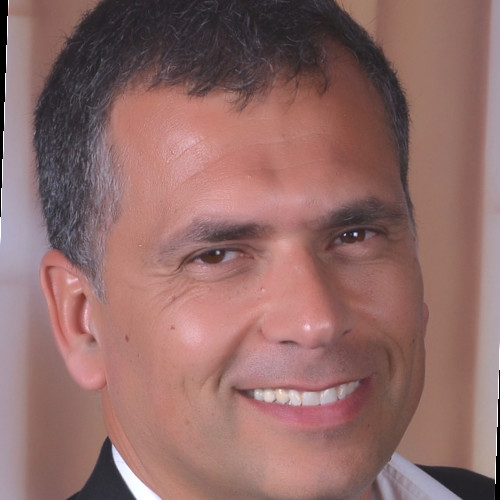 Ant&oacute;nio Teixeira