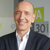 M&aacute;rio Caetano